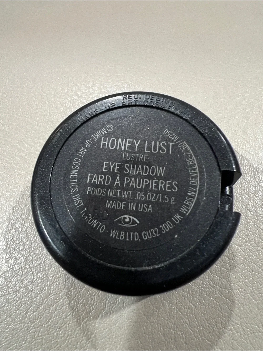 MAC honey lust eyeshadow lustre finish